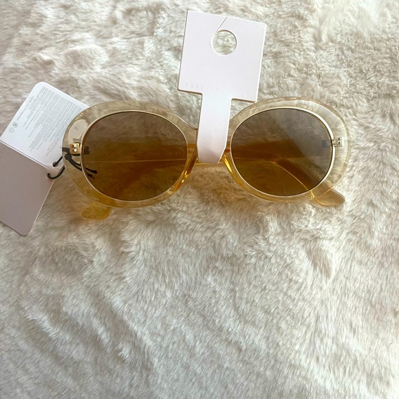 Tan Translucent Glasses - retro oversized style - NWT - Picture 3 of 4